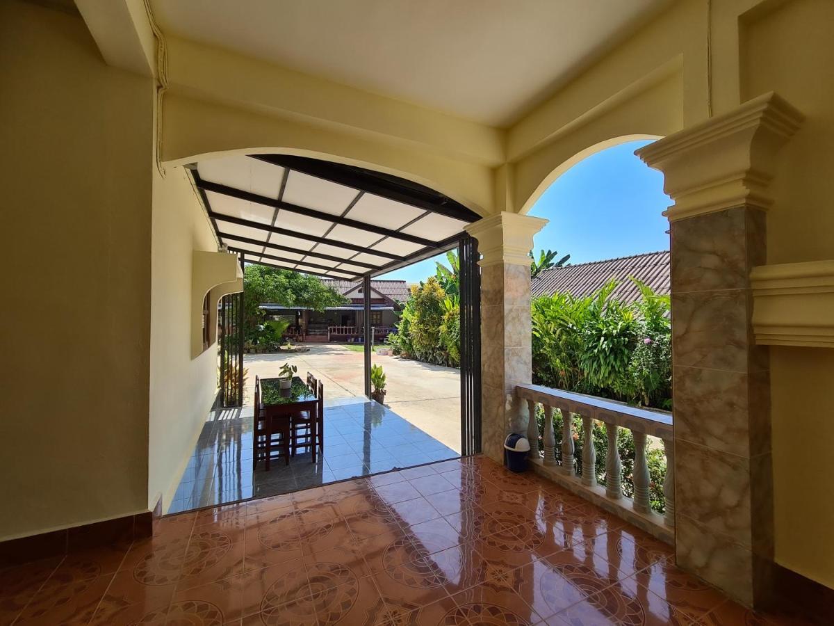 Saphaothong Guesthouse Vang Vieng Ngoại thất bức ảnh