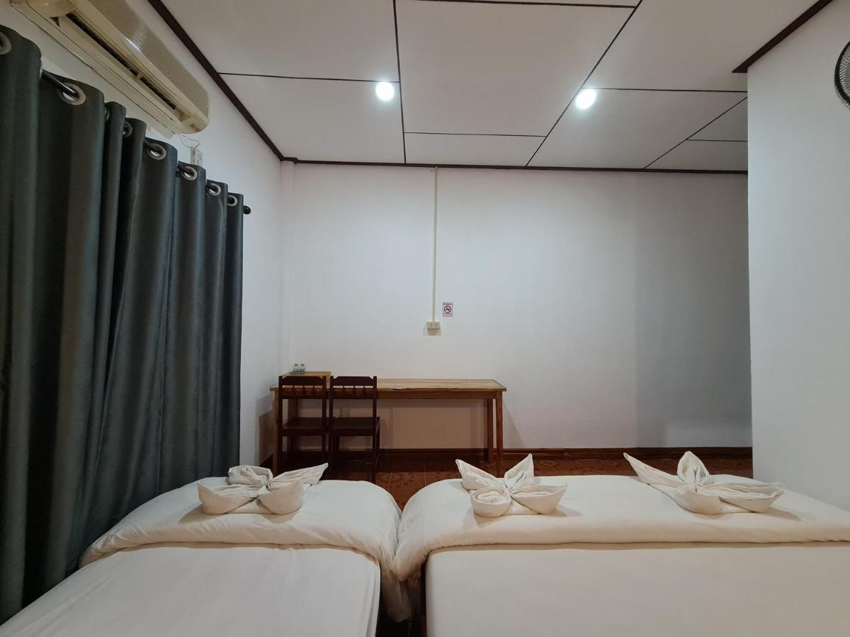 Saphaothong Guesthouse Vang Vieng Ngoại thất bức ảnh