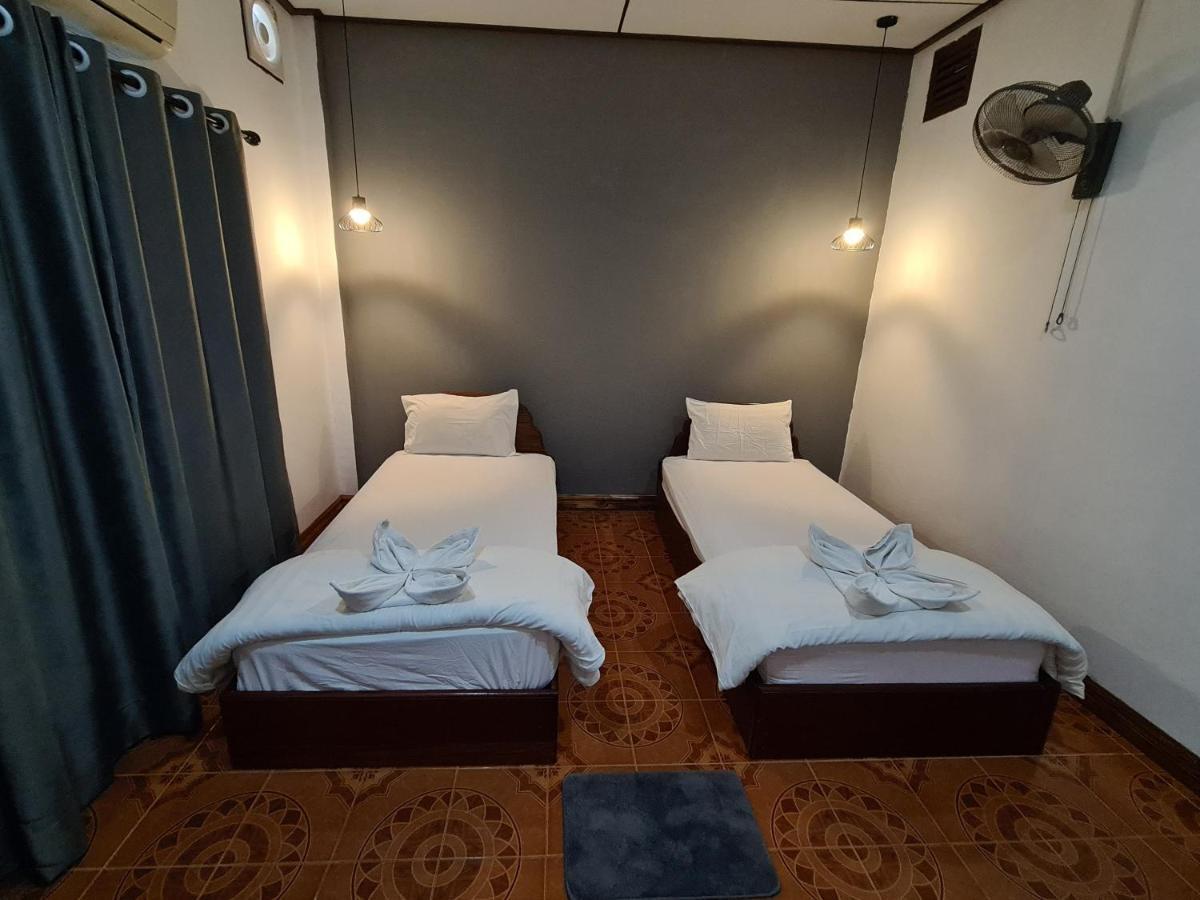 Saphaothong Guesthouse Vang Vieng Ngoại thất bức ảnh