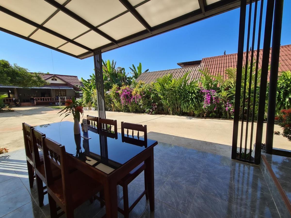 Saphaothong Guesthouse Vang Vieng Ngoại thất bức ảnh