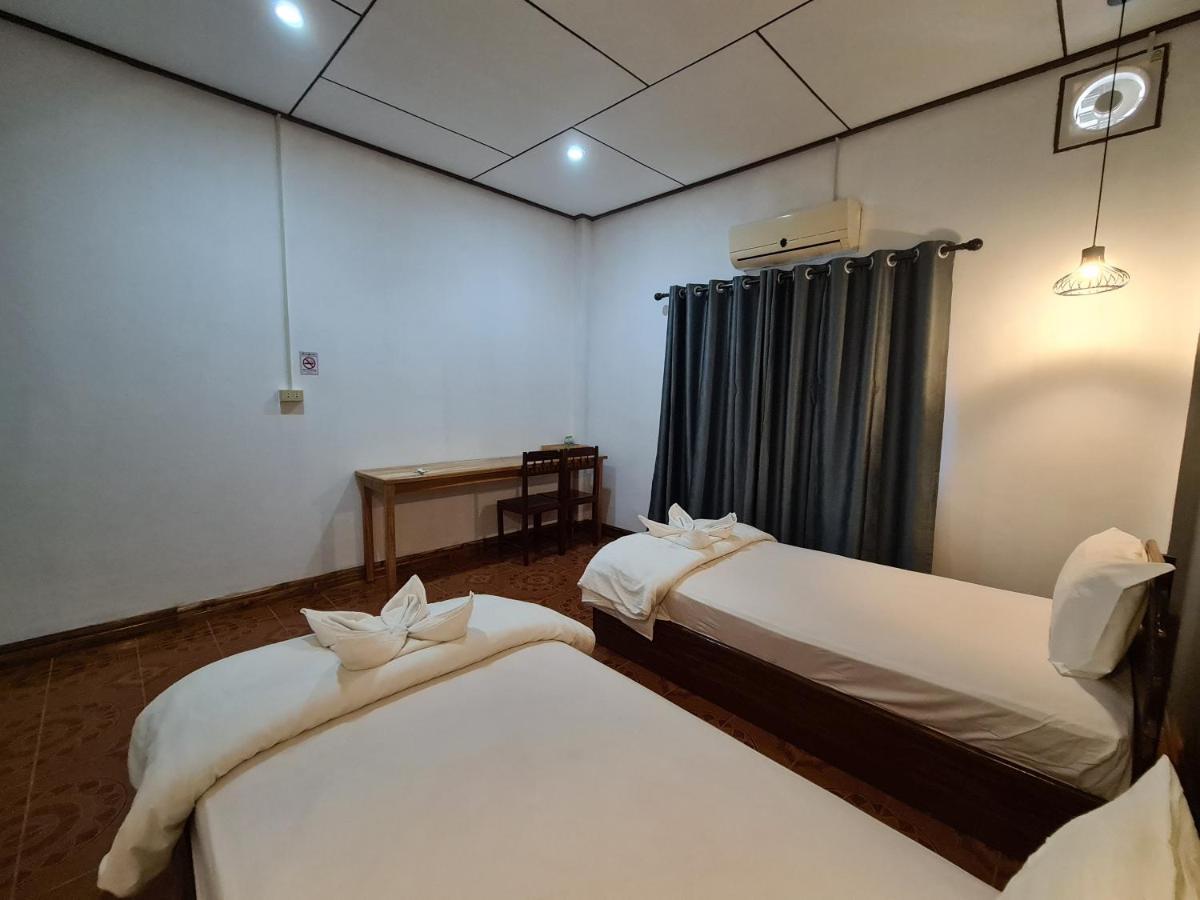 Saphaothong Guesthouse Vang Vieng Ngoại thất bức ảnh