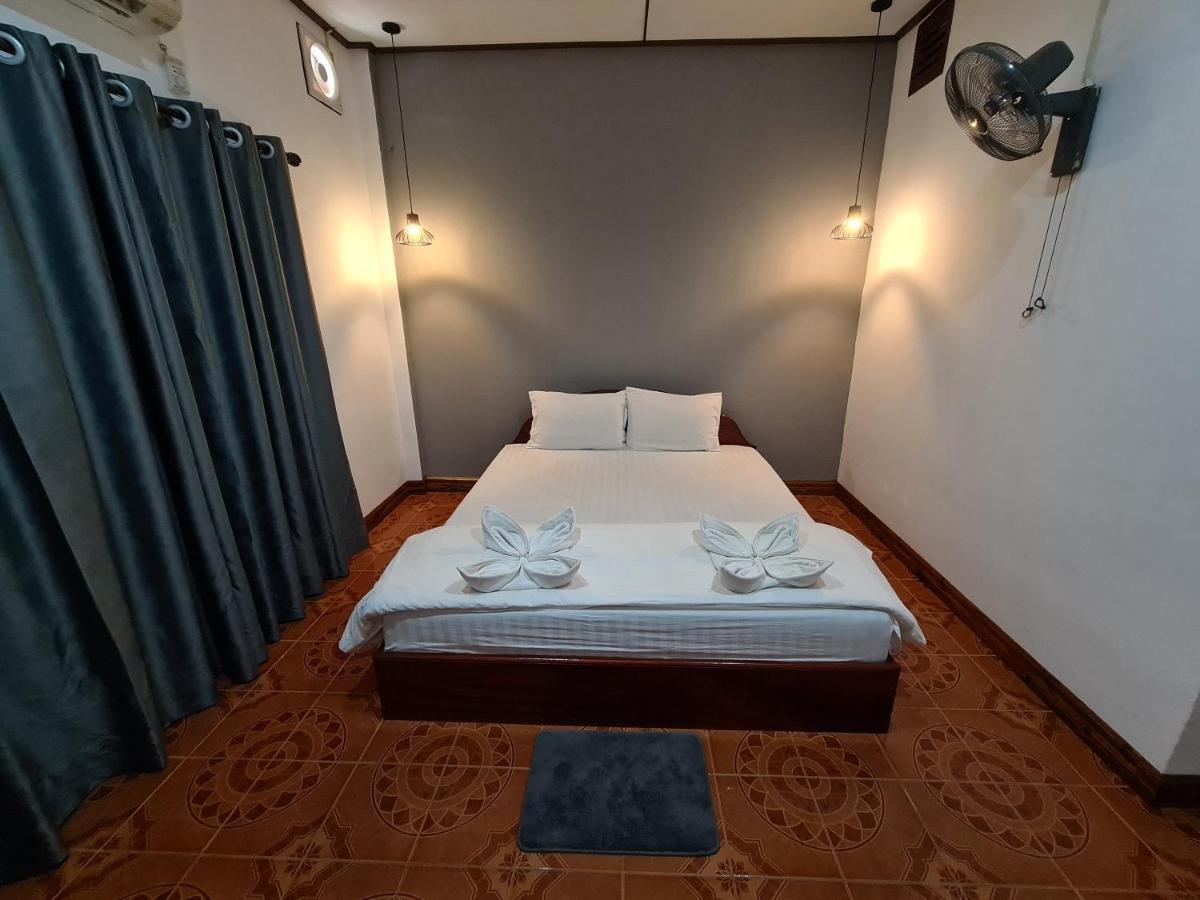 Saphaothong Guesthouse Vang Vieng Ngoại thất bức ảnh