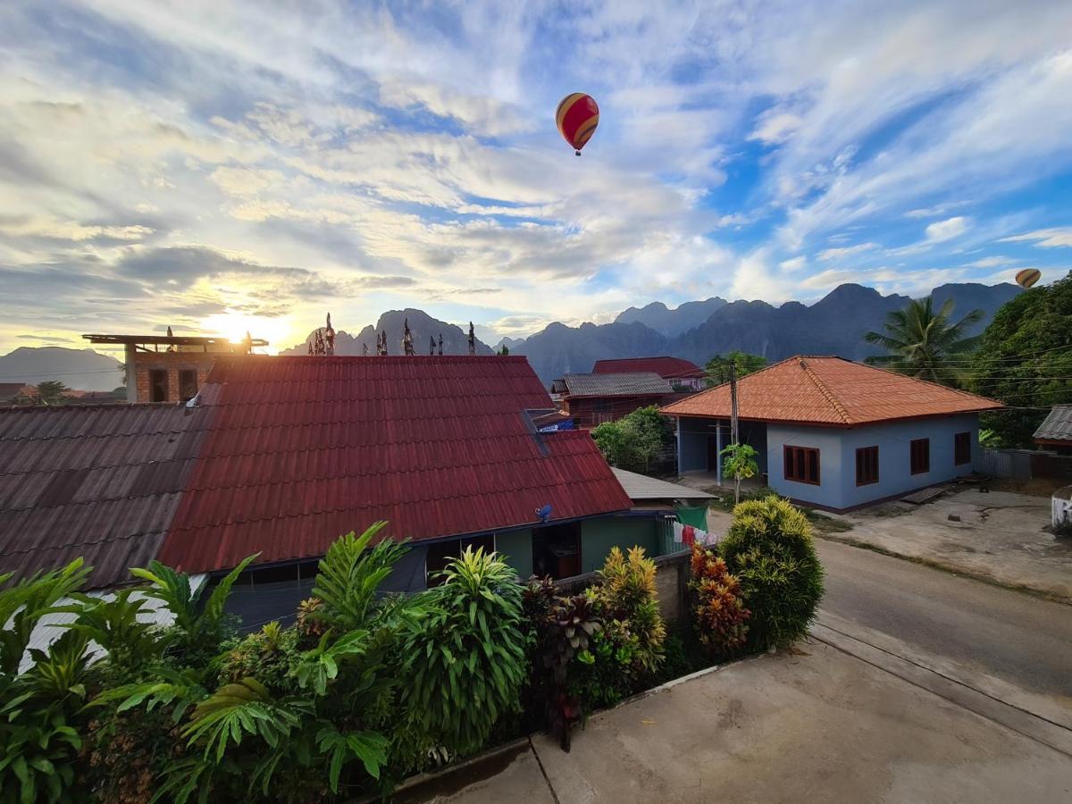 Saphaothong Guesthouse Vang Vieng Ngoại thất bức ảnh