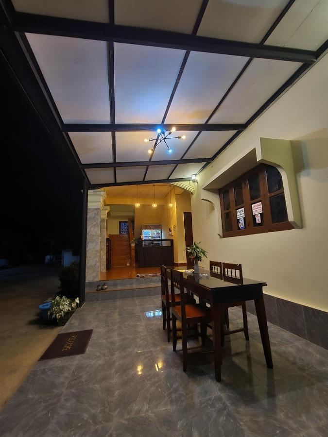 Saphaothong Guesthouse Vang Vieng Ngoại thất bức ảnh