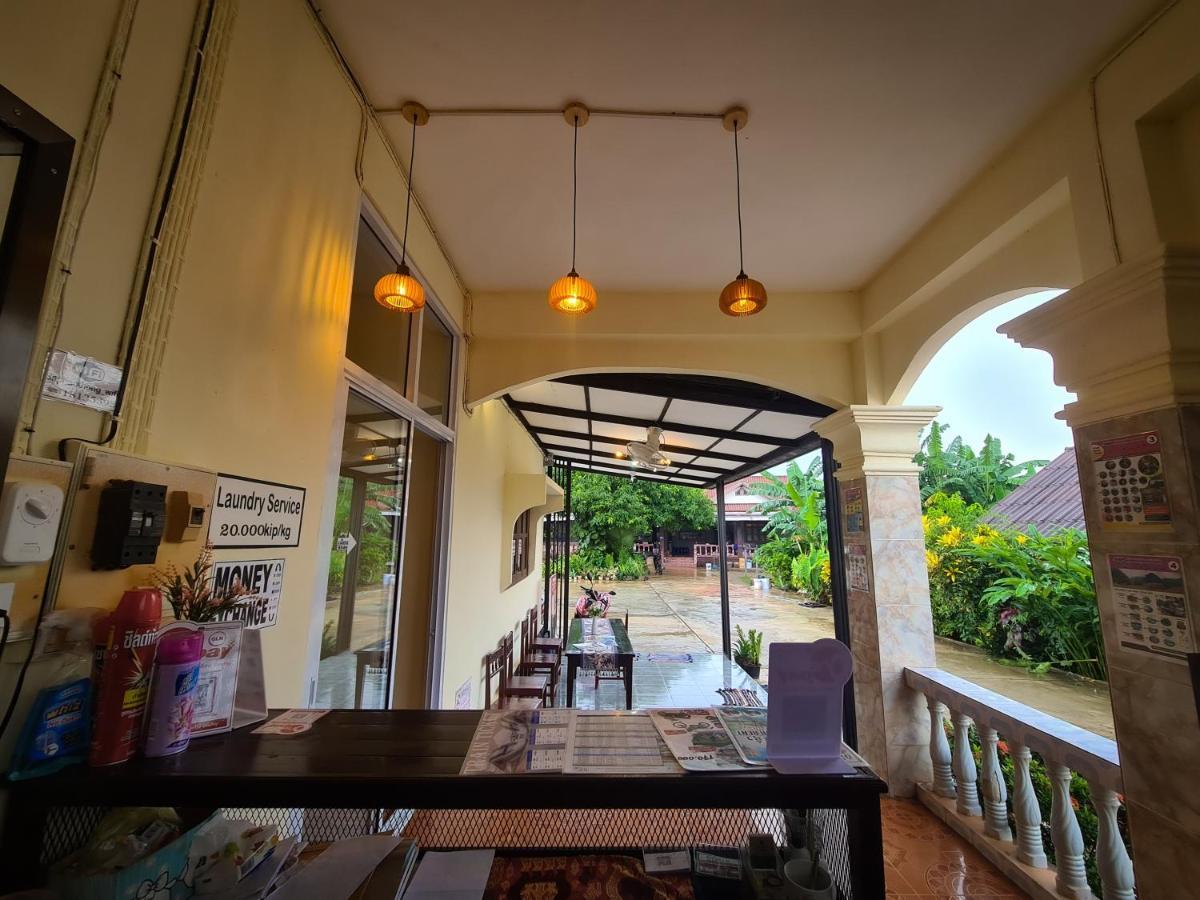 Saphaothong Guesthouse Vang Vieng Ngoại thất bức ảnh