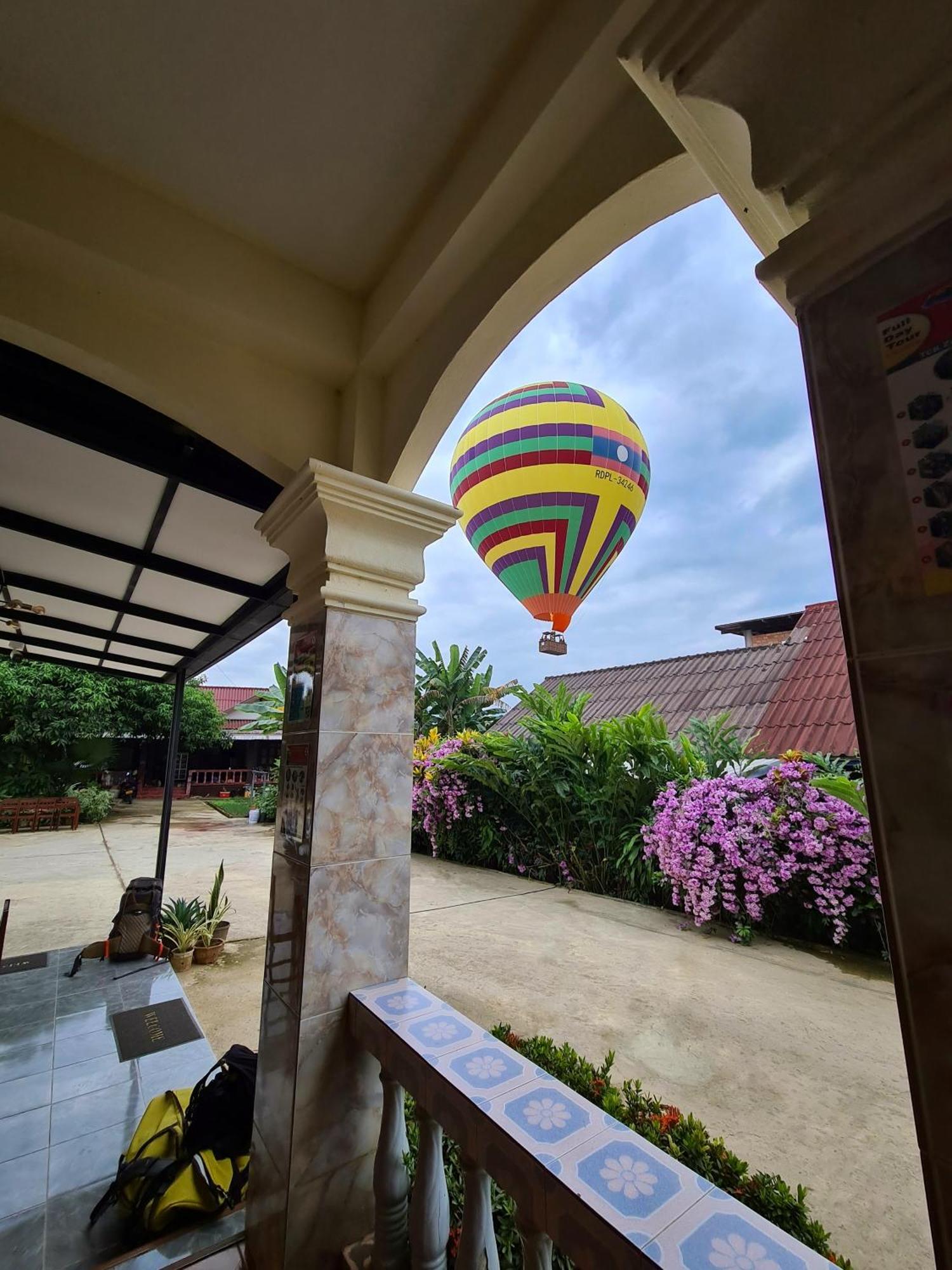 Saphaothong Guesthouse Vang Vieng Ngoại thất bức ảnh