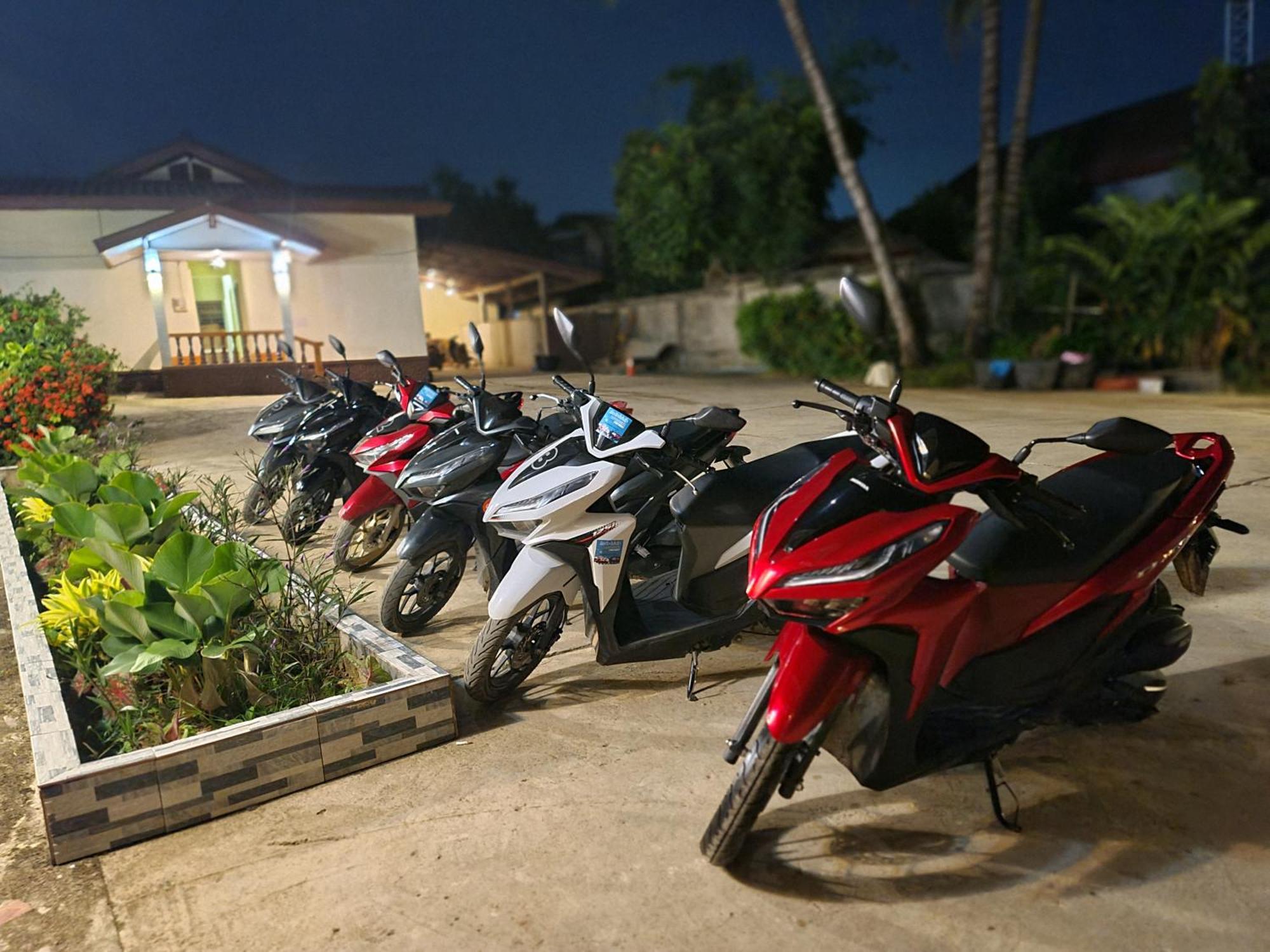 Saphaothong Guesthouse Vang Vieng Ngoại thất bức ảnh